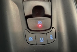 sininen Toyota C-HR 2018 kuva 28.