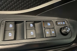 sininen Toyota C-HR 2018 kuva 29.