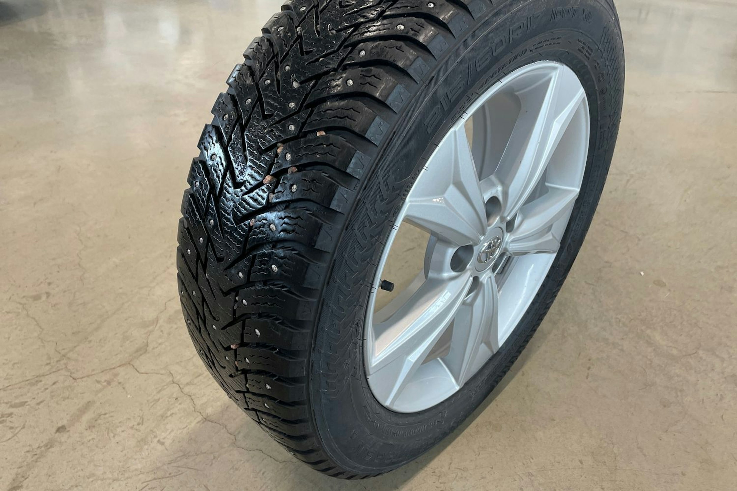 sininen Toyota C-HR 2018 kuva 32.
