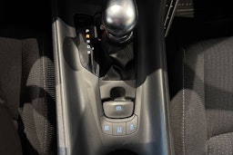 punainen Toyota C-HR 2018 kuva 18.