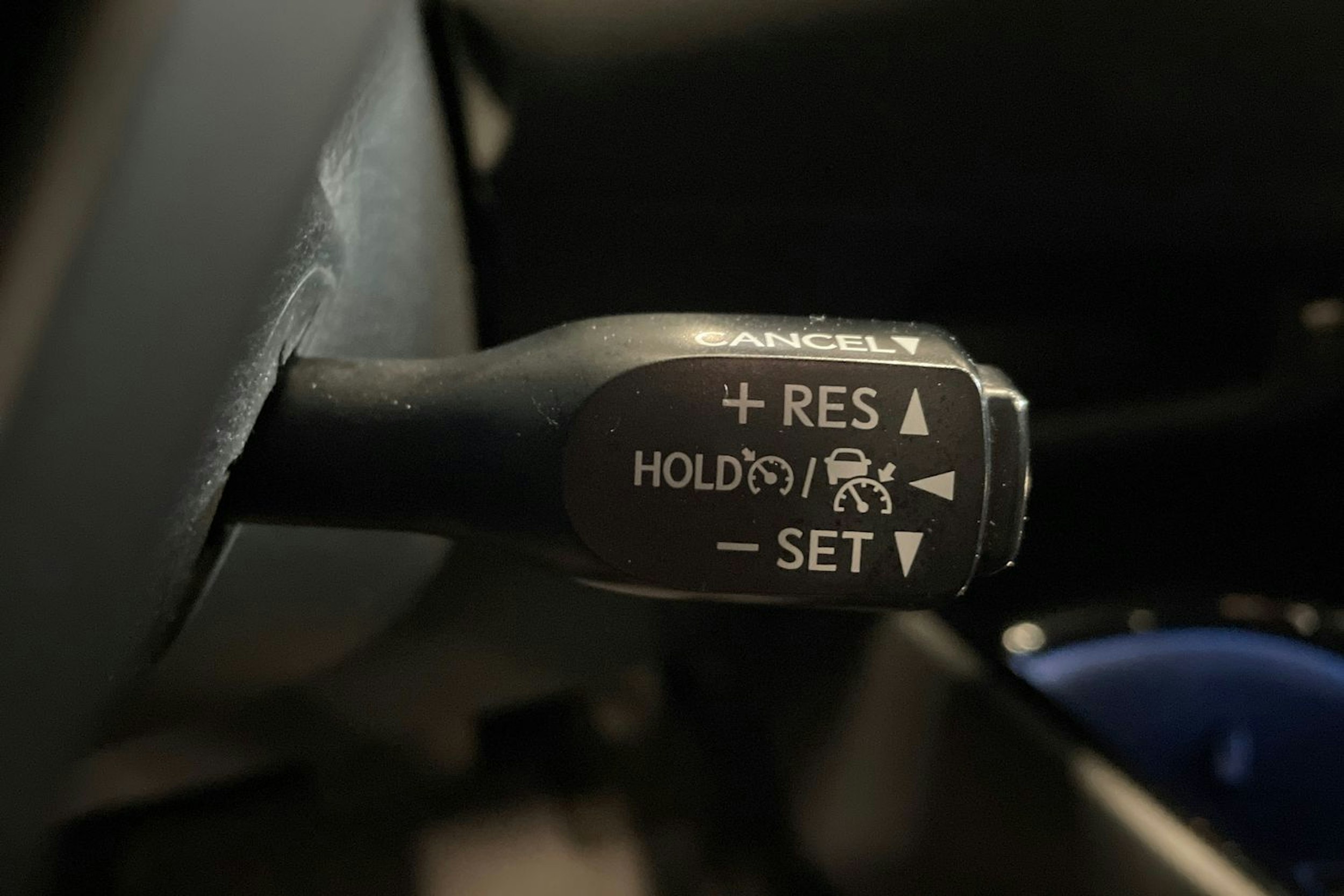 valkoinen Toyota C-HR 2018 kuva 18.