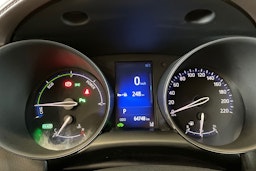 valkoinen Toyota C-HR 2018 kuva 19.