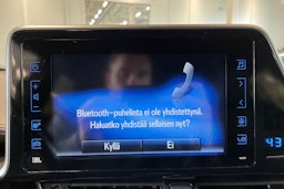 valkoinen Toyota C-HR 2018 kuva 25.