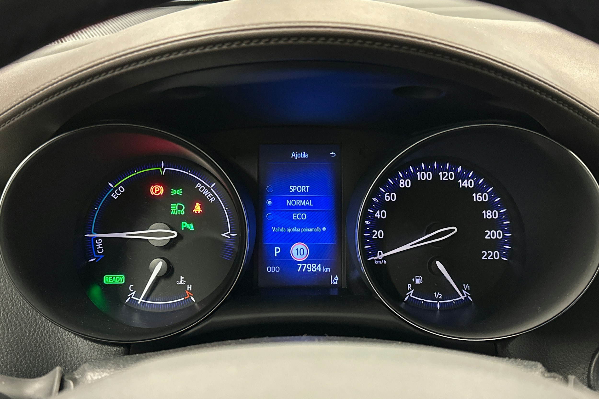 hopea Toyota C-HR 2018 kuva 24.