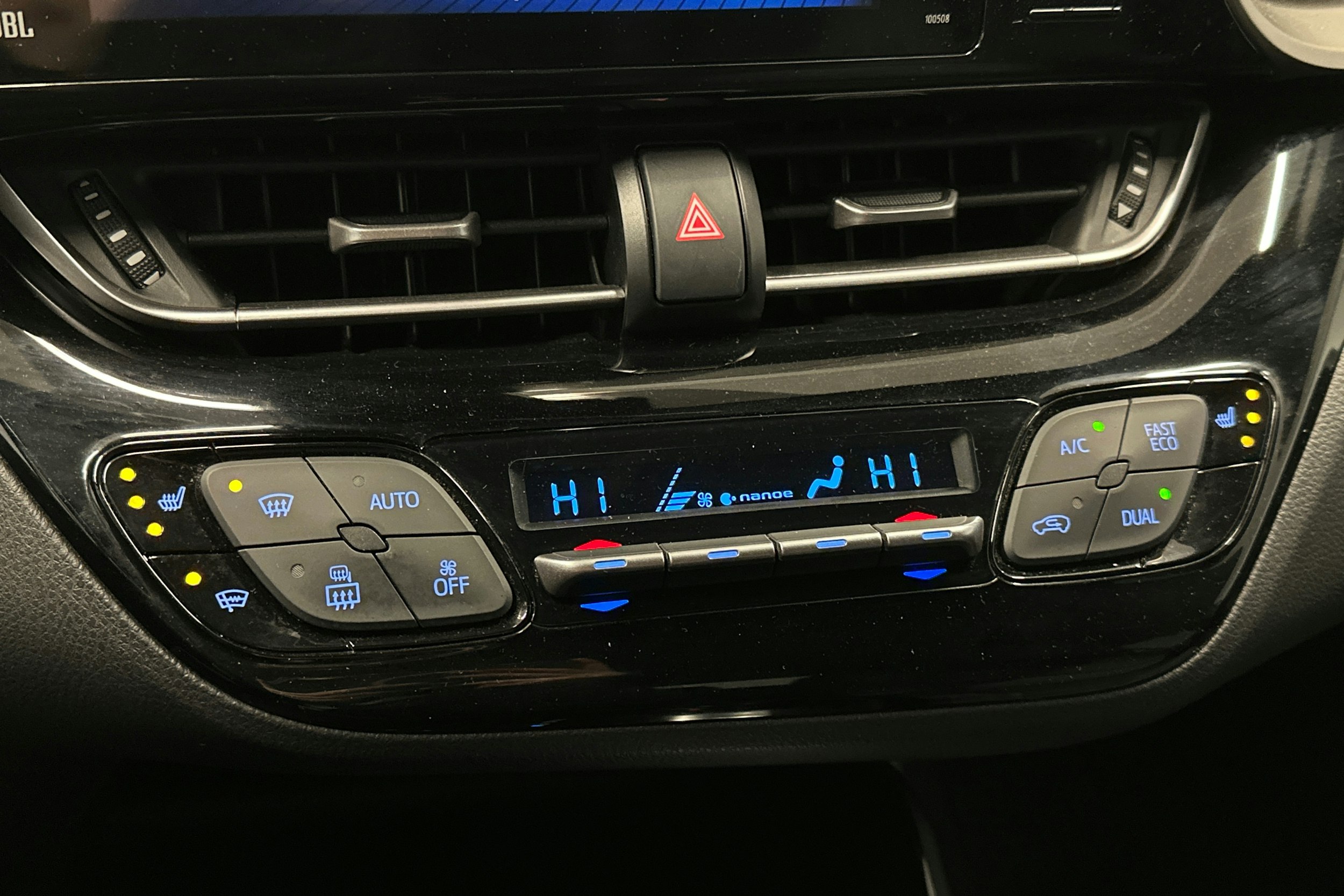 hopea Toyota C-HR 2018 kuva 28.