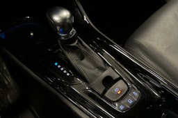 hopea Toyota C-HR 2018 kuva 30.