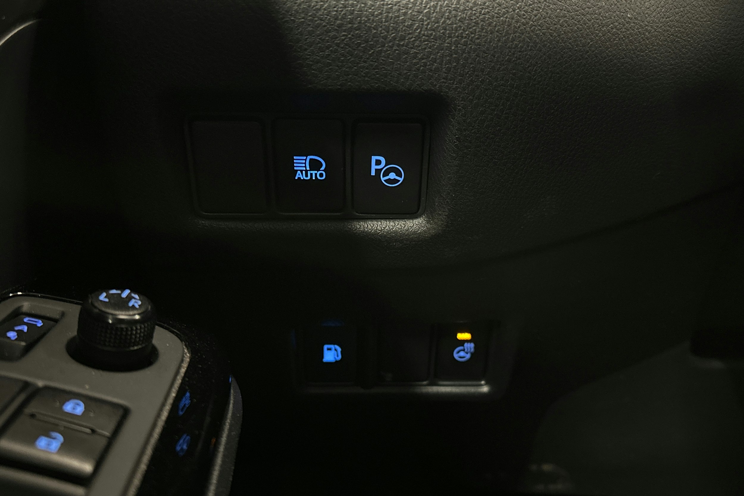 hopea Toyota C-HR 2018 kuva 31.