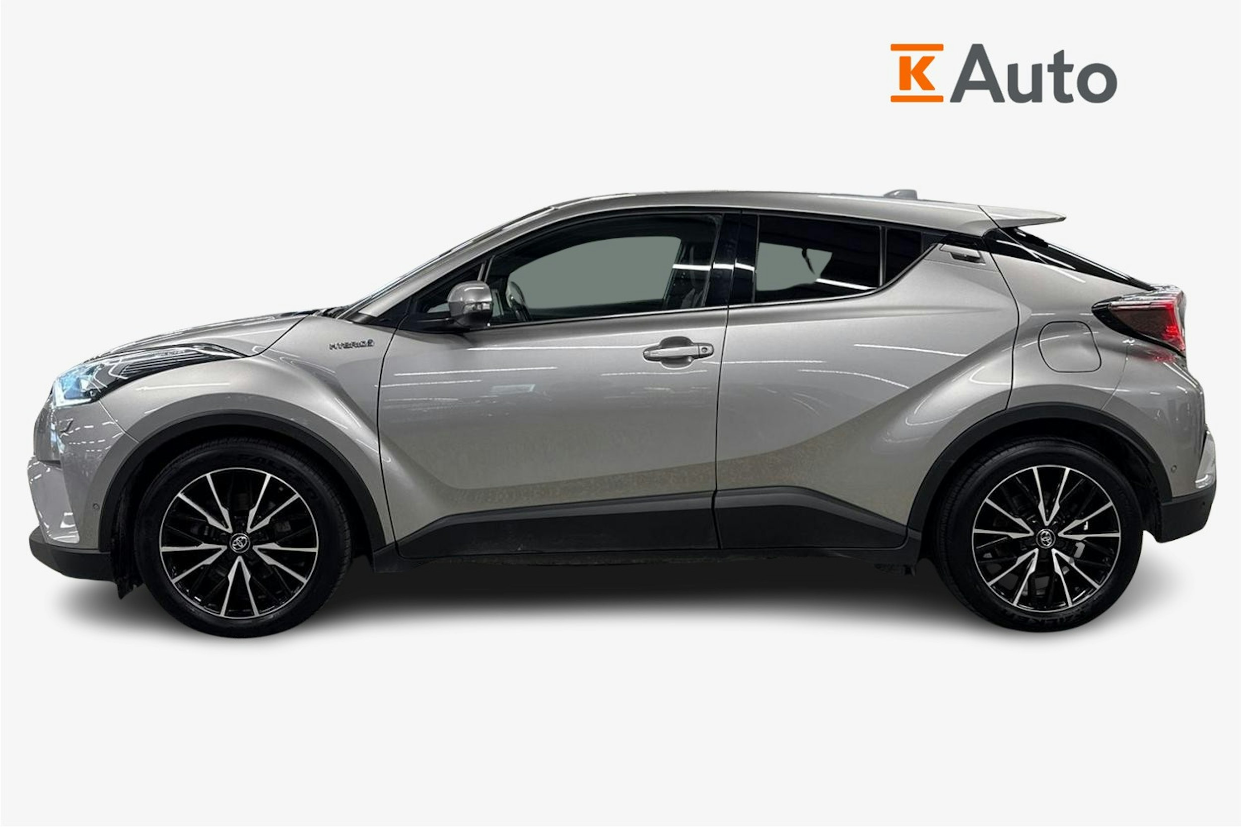 Hopea Toyota C-HR 2018 kuva 6.