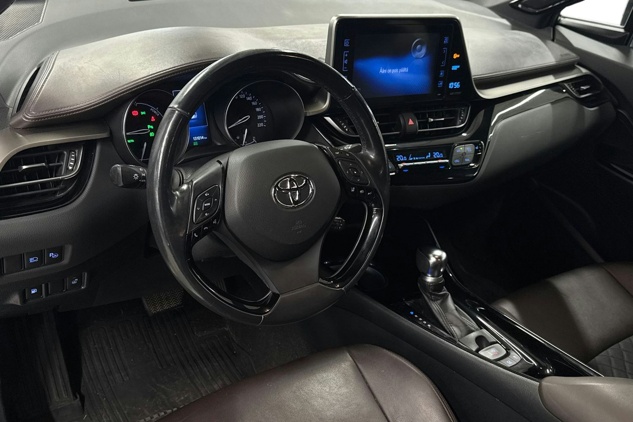 Hopea Toyota C-HR 2018 kuva 7.