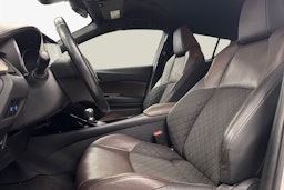 Hopea Toyota C-HR 2018 kuva 11.