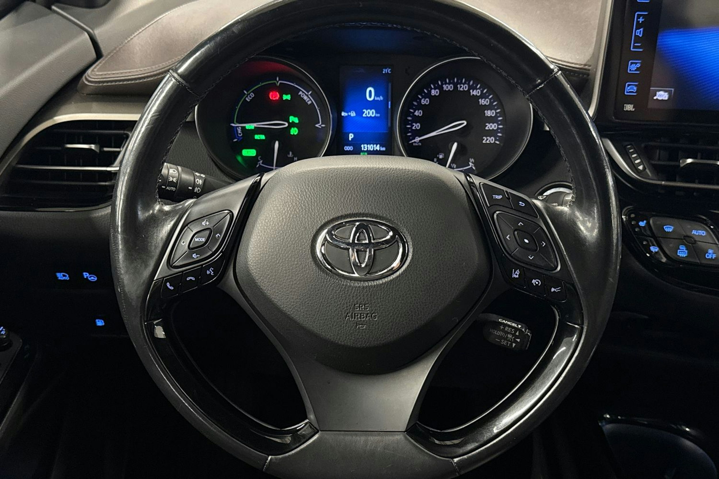 Hopea Toyota C-HR 2018 kuva 14.
