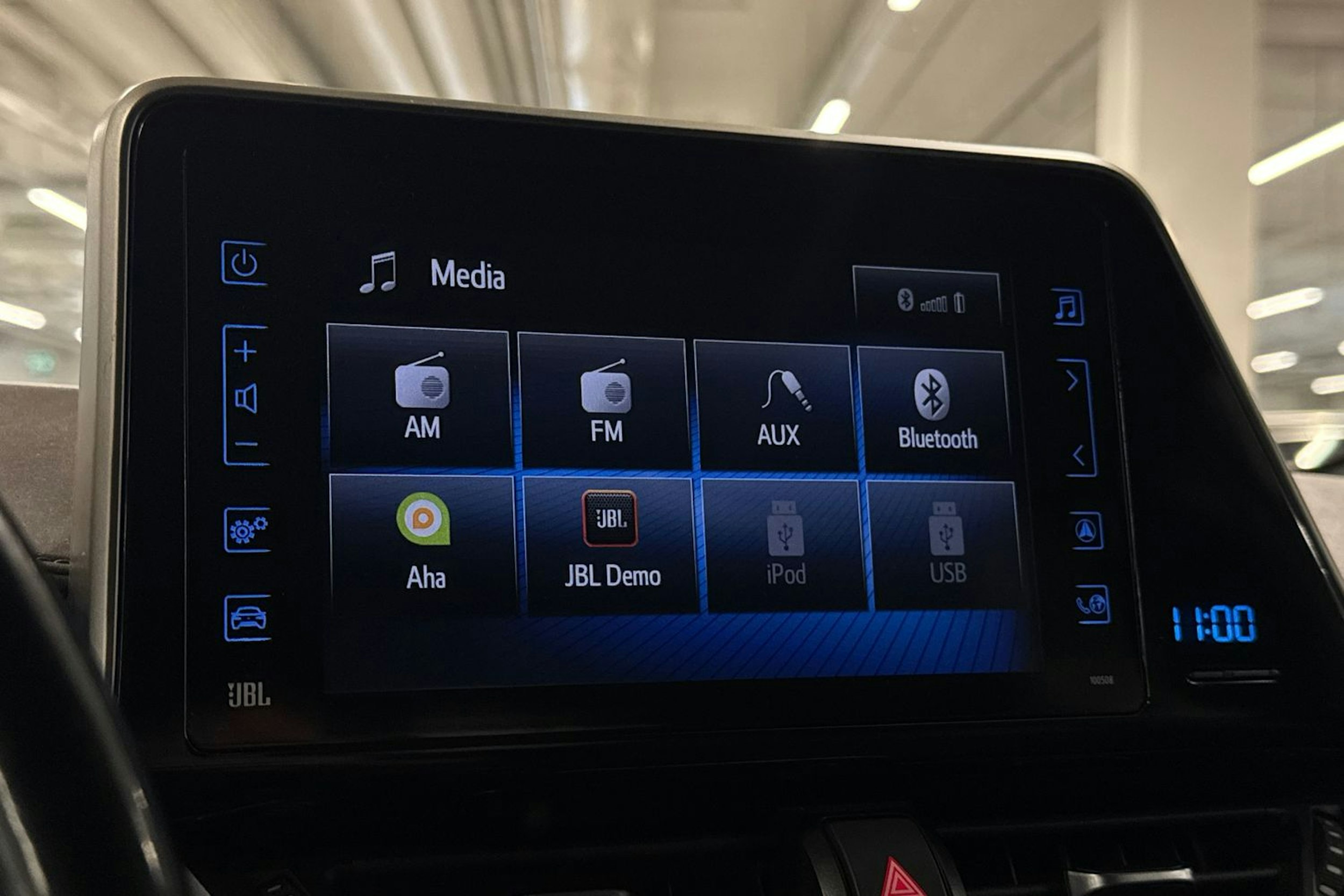 Hopea Toyota C-HR 2018 kuva 23.