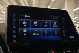 Hopea Toyota C-HR 2018 kuva 23.