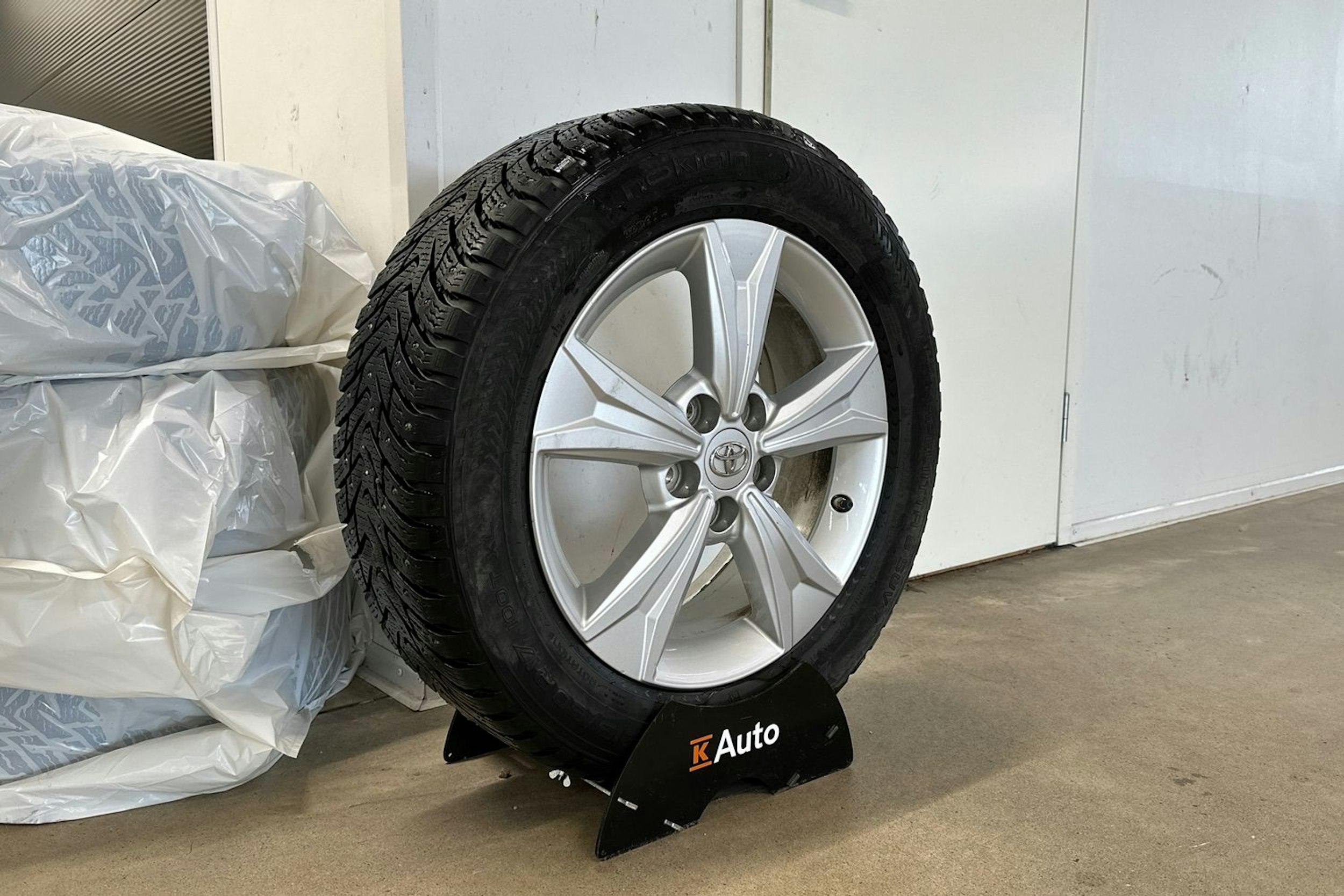 hopea Toyota C-HR 2019 kuva 17.