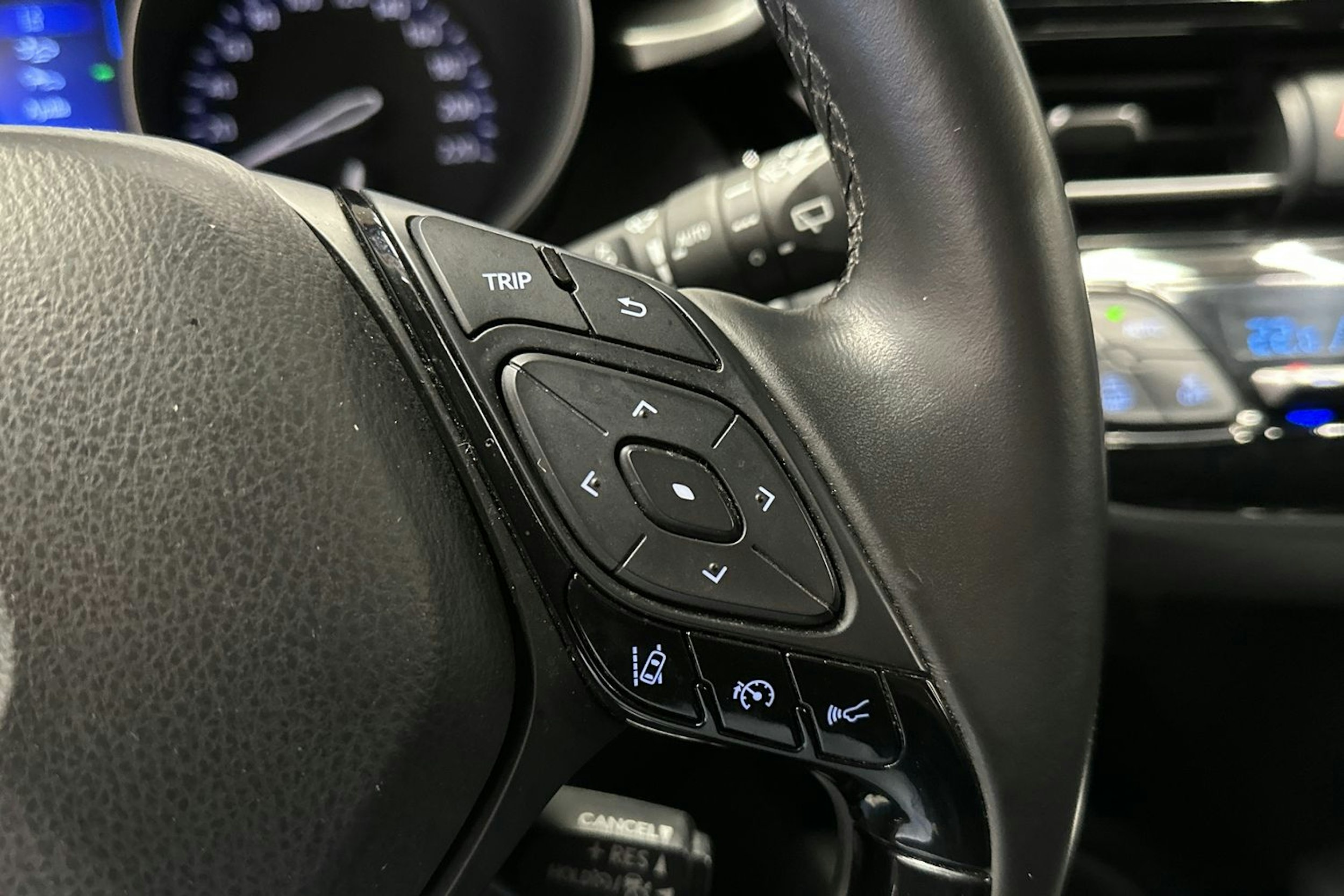 hopea Toyota C-HR 2019 kuva 24.
