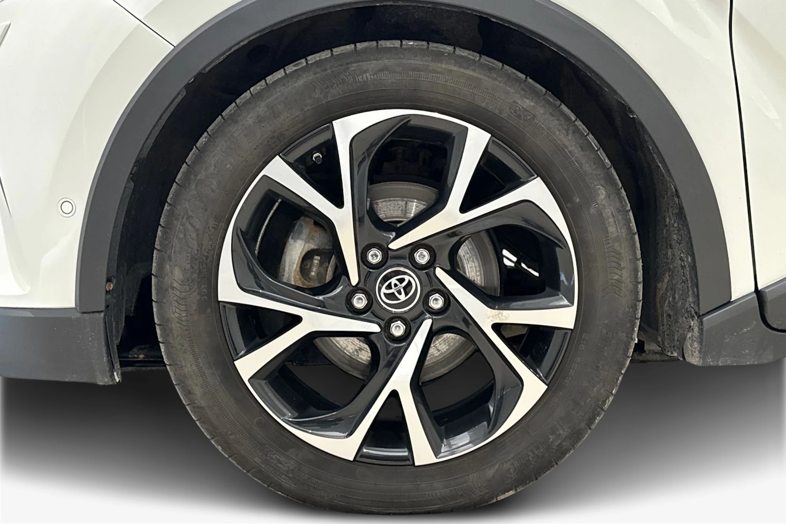 valkoinen Toyota C-HR 2019 kuva 12.