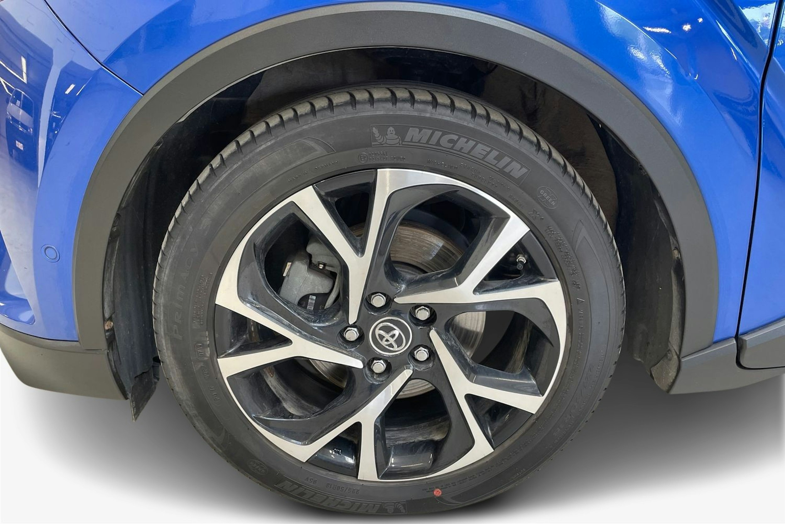sininen Toyota C-HR 2019 kuva 11.