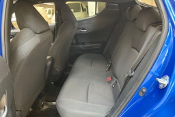 sininen Toyota C-HR 2019 kuva 14.