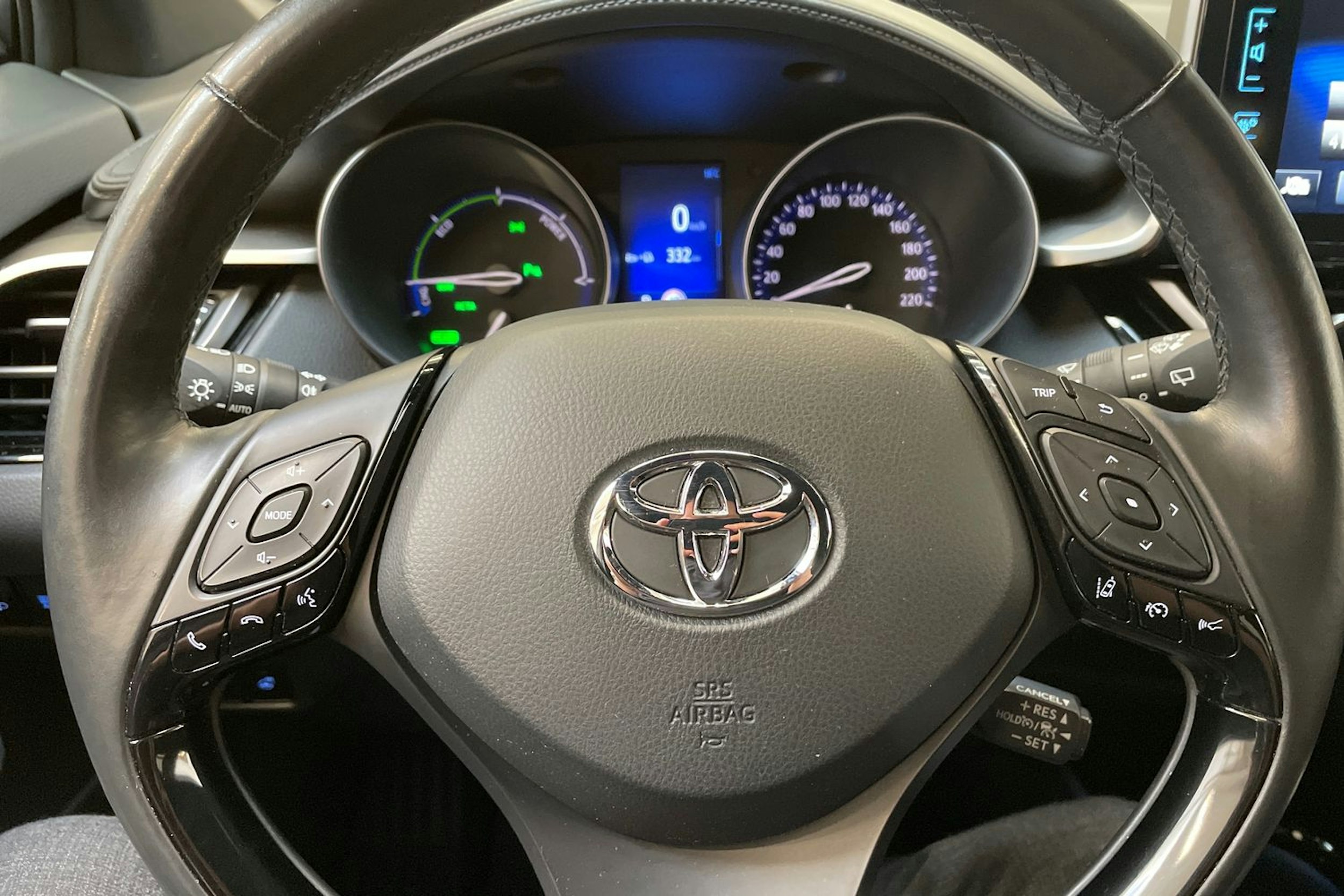 sininen Toyota C-HR 2019 kuva 17.