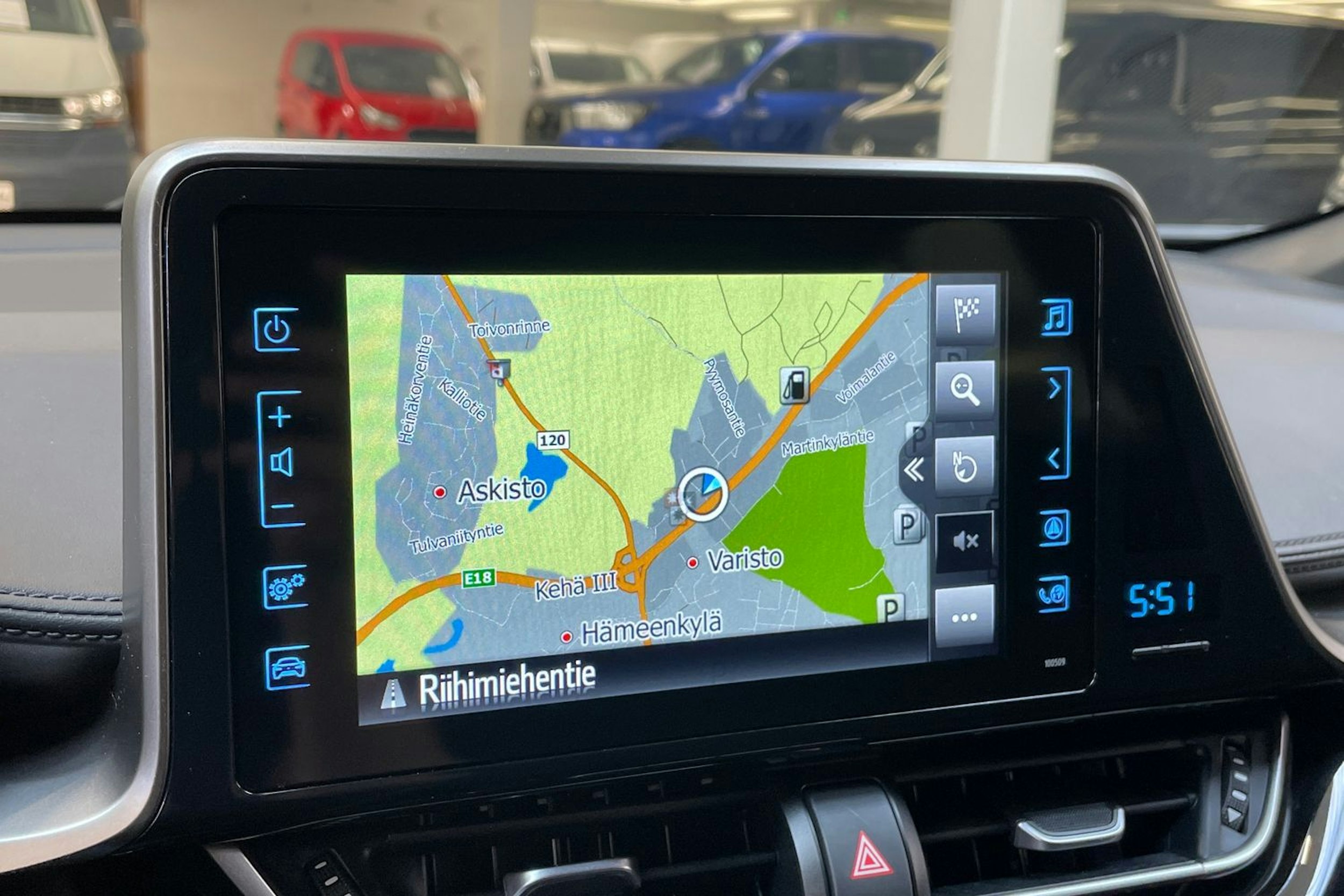 sininen Toyota C-HR 2019 kuva 23.