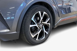 harmaa Toyota C-HR 2019 kuva 16.