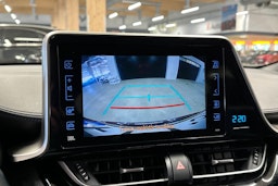 harmaa Toyota C-HR 2019 kuva 19.