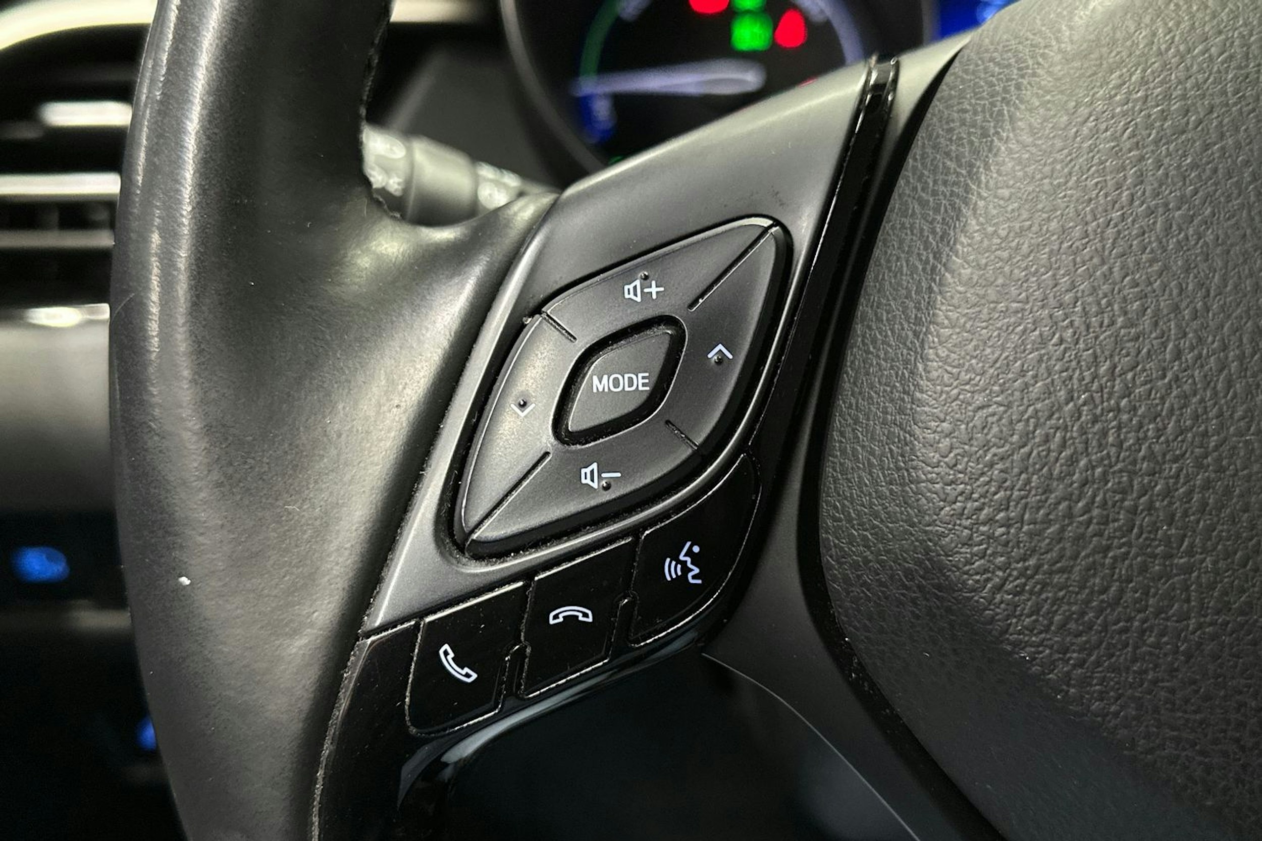 harmaa Toyota C-HR 2019 kuva 24.