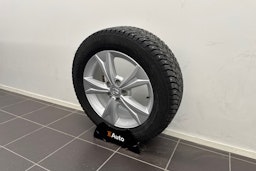 Harmaa Toyota C-HR 2019 kuva 13.