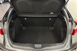 Harmaa Toyota C-HR 2019 kuva 32.