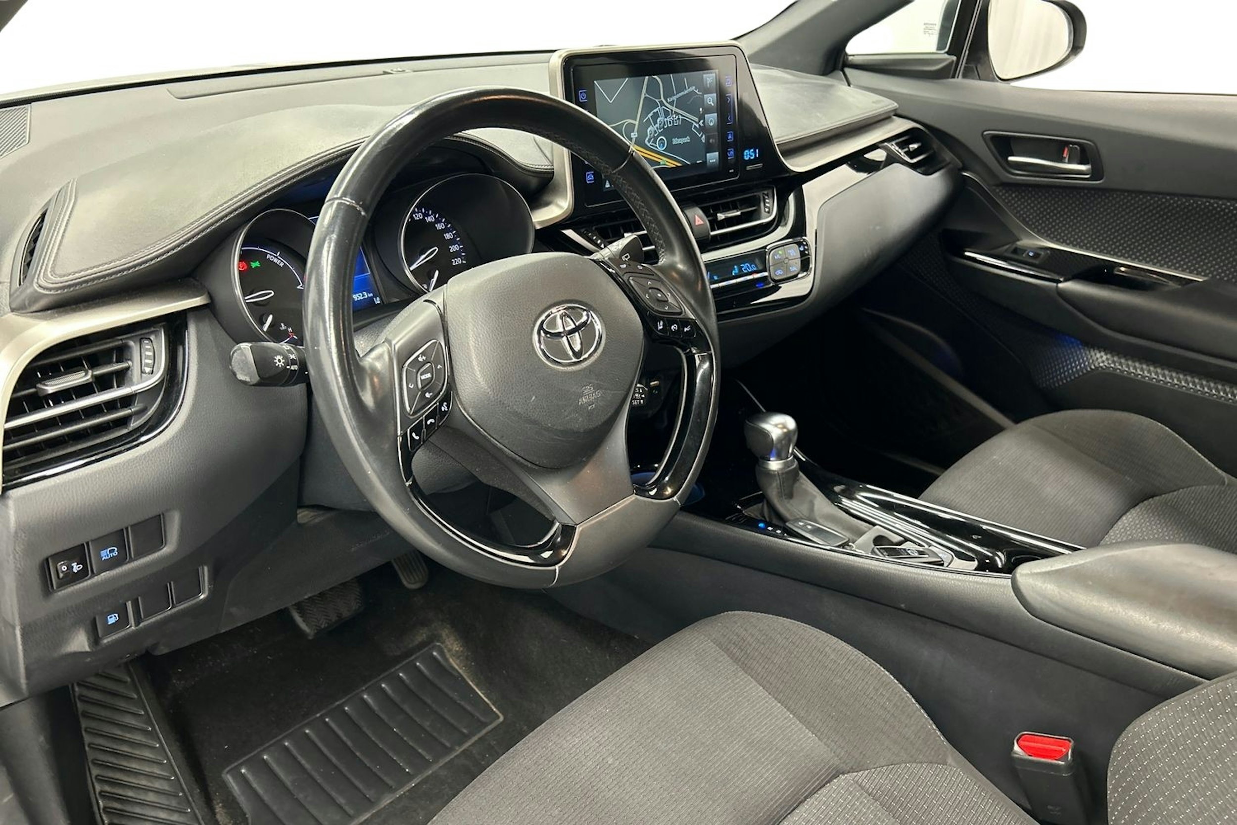 harmaa Toyota C-HR 2019 kuva 7.