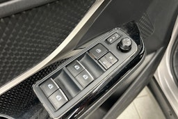 harmaa Toyota C-HR 2019 kuva 19.