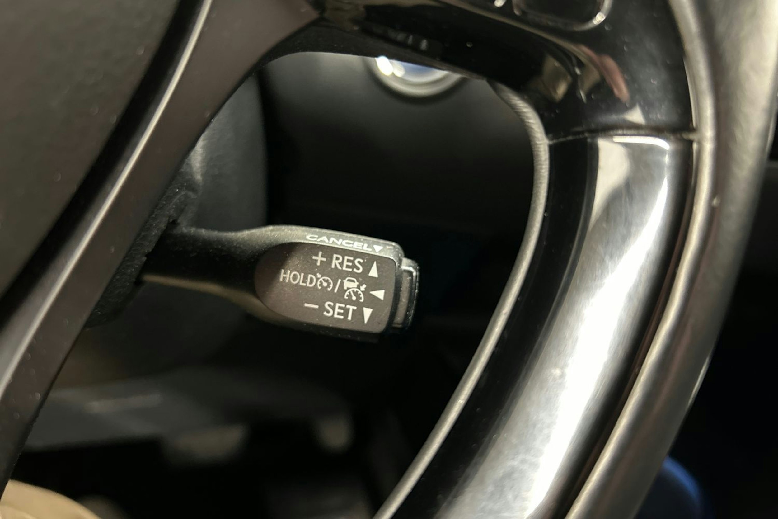 harmaa Toyota C-HR 2019 kuva 25.