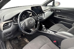 met. musta Toyota C-HR 2019 kuva 3.