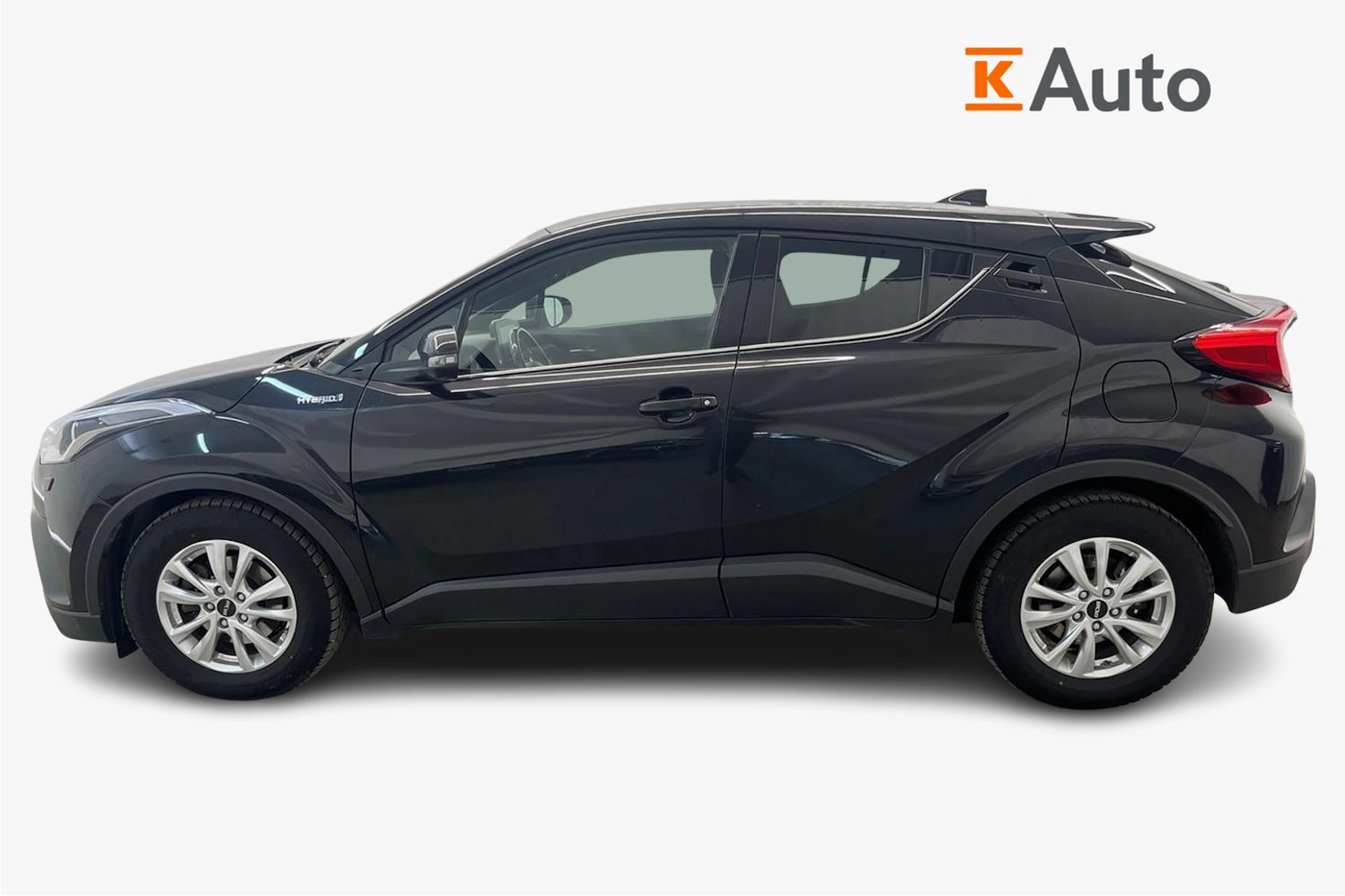 met. musta Toyota C-HR 2019 kuva 5.