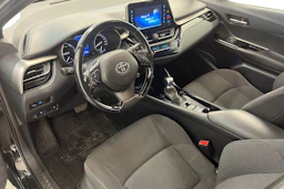 met. musta Toyota C-HR 2019 kuva 6.