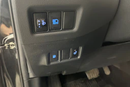 met. musta Toyota C-HR 2019 kuva 12.