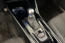 met. musta Toyota C-HR 2019 kuva 17.