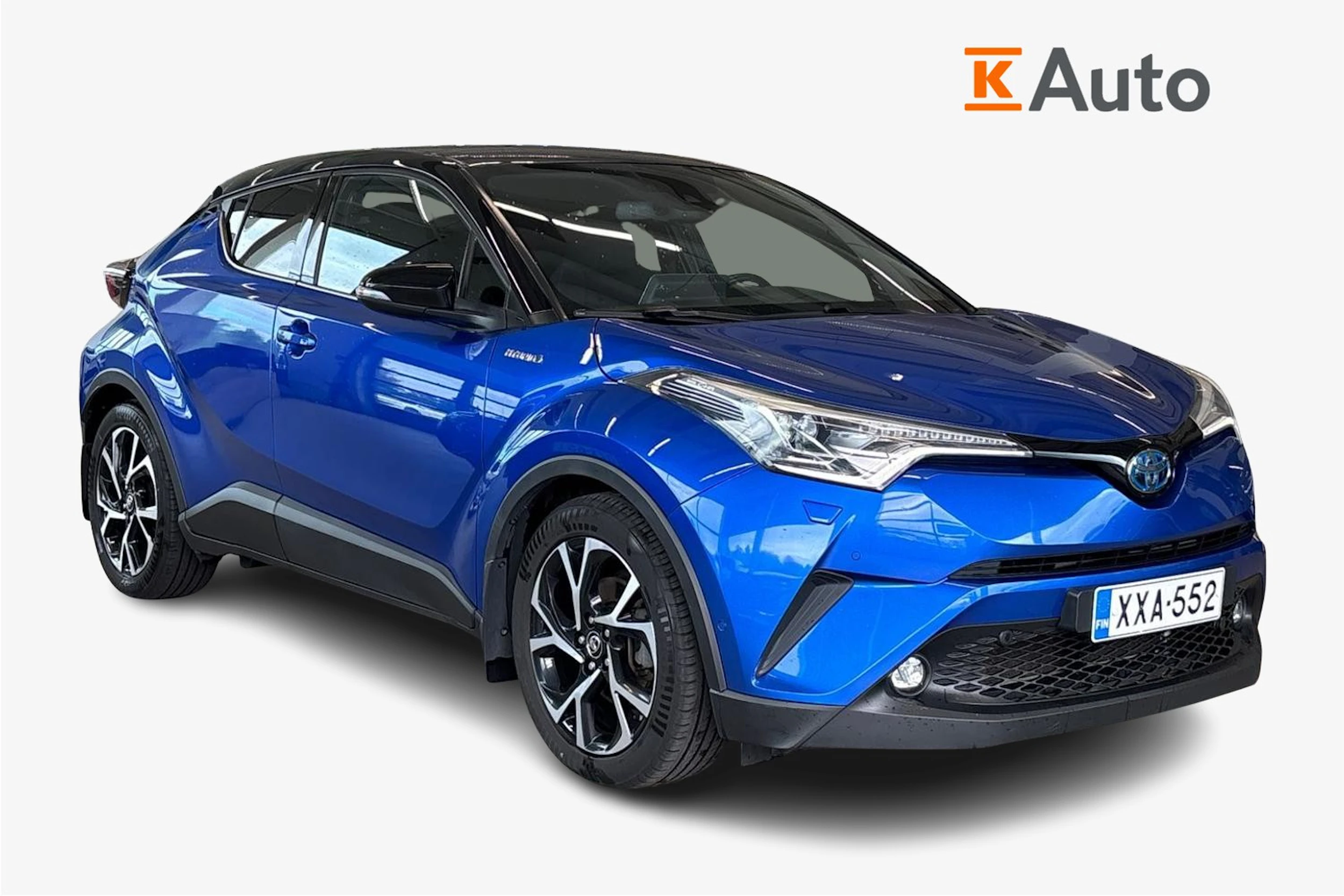 sininen Toyota C-HR 2019 kuva 1.