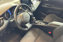 sininen Toyota C-HR 2019 kuva 3.