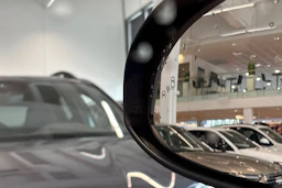 sininen Toyota C-HR 2019 kuva 7.