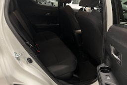 valkoinen Toyota C-HR 2019 kuva 19.