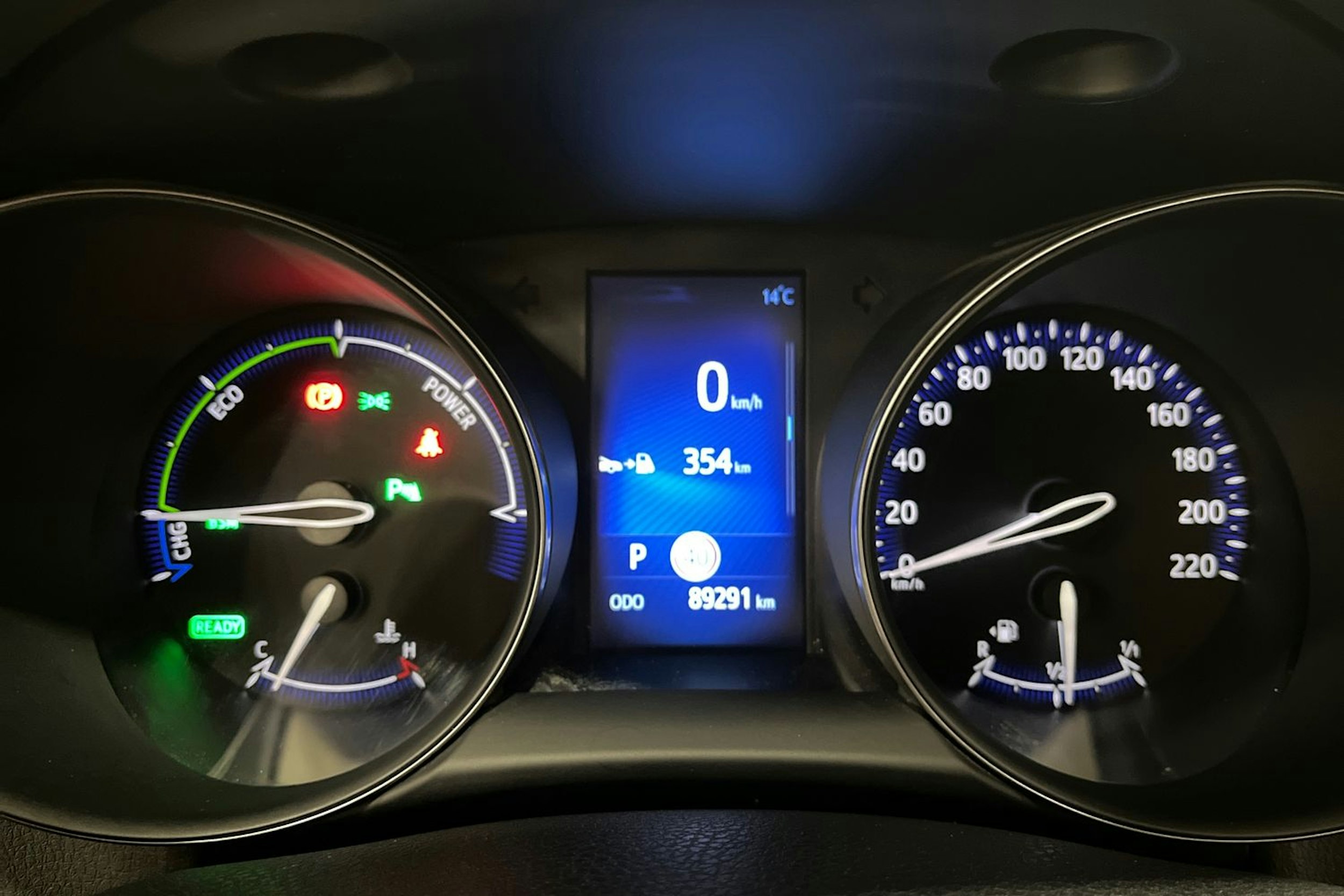 valkoinen Toyota C-HR 2019 kuva 20.