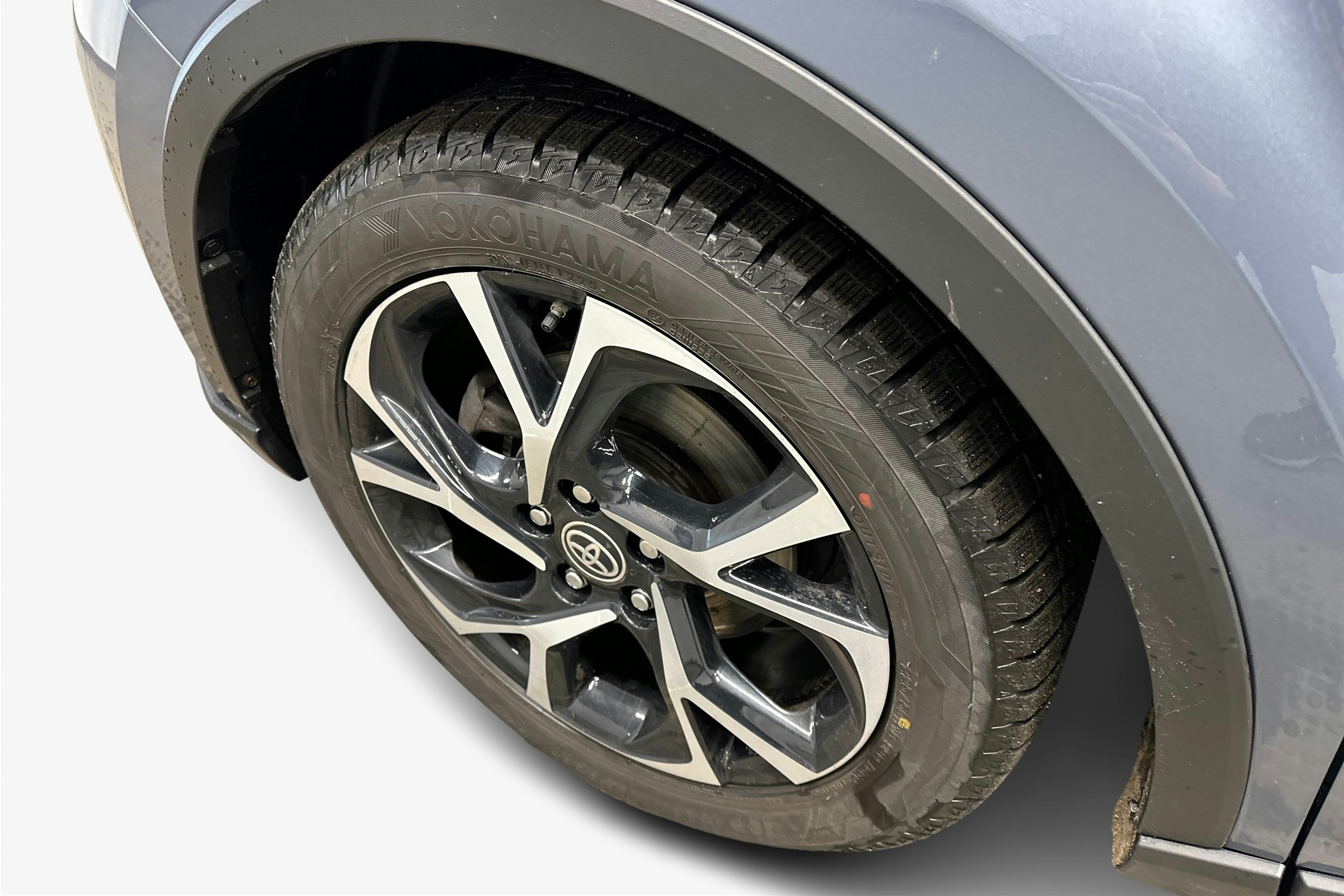 harmaa Toyota C-HR 2020 kuva 11.