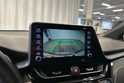 harmaa Toyota C-HR 2020 kuva 17.