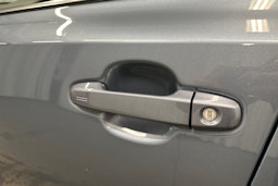 harmaa Toyota C-HR 2020 kuva 24.