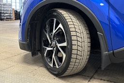 sininen Toyota C-HR 2020 kuva 13.