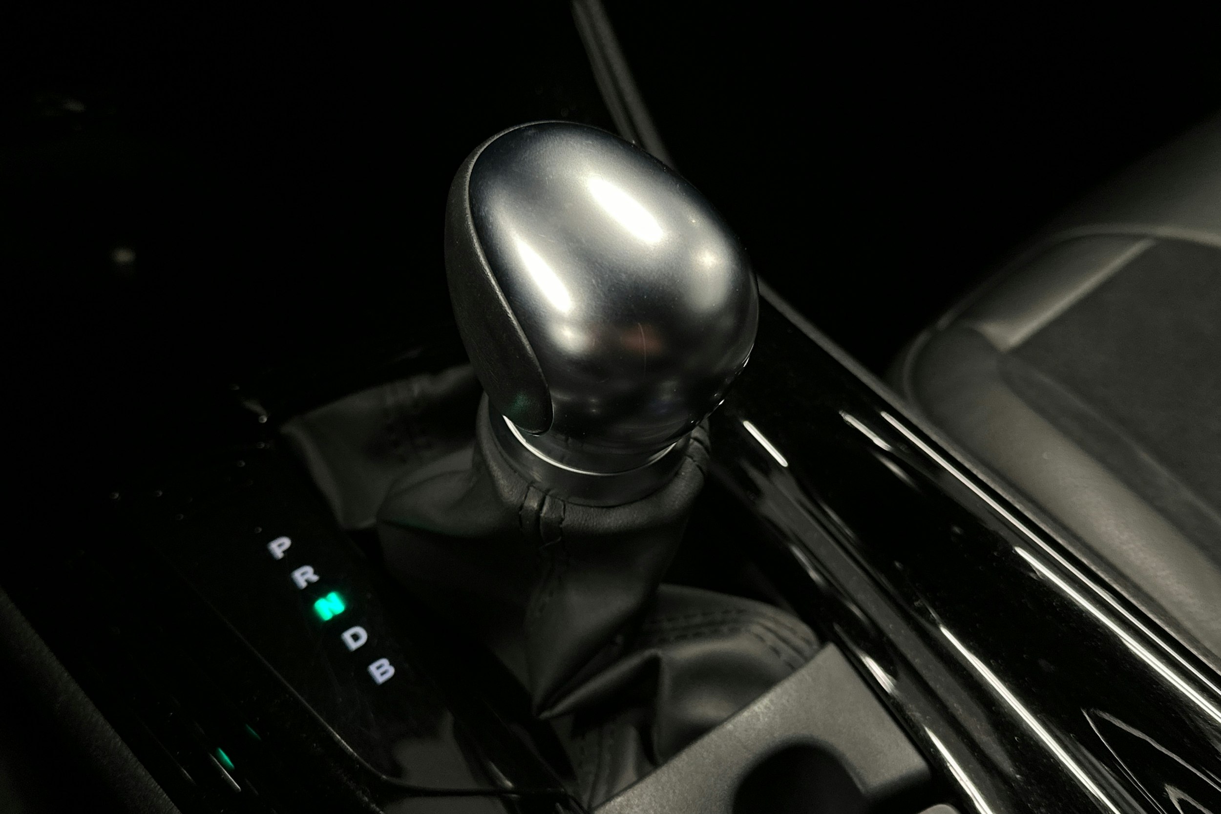 sininen Toyota C-HR 2020 kuva 24.