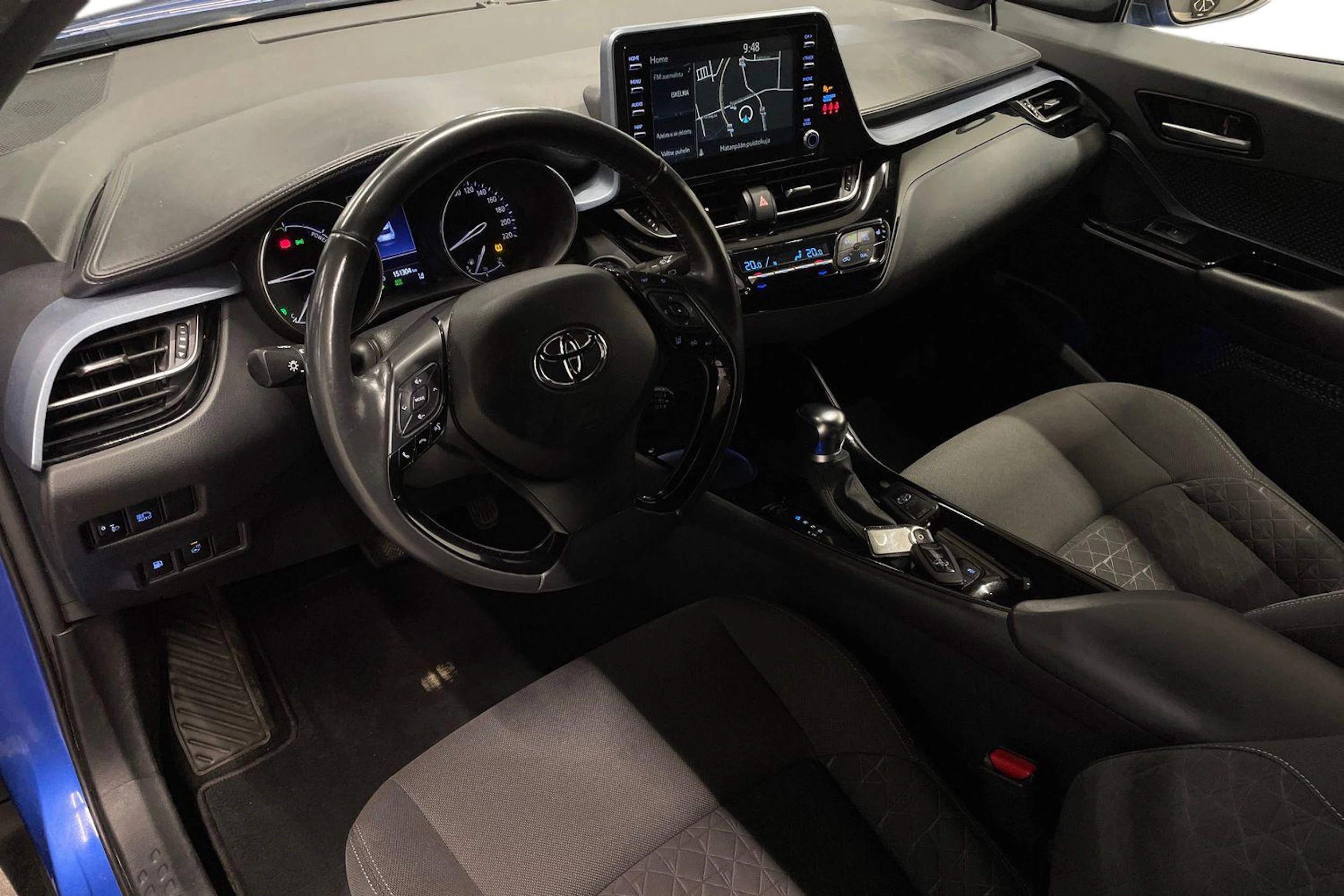 sininen Toyota C-HR 2020 kuva 6.