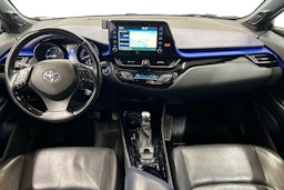 valkoinen Toyota C-HR 2020 kuva 9.