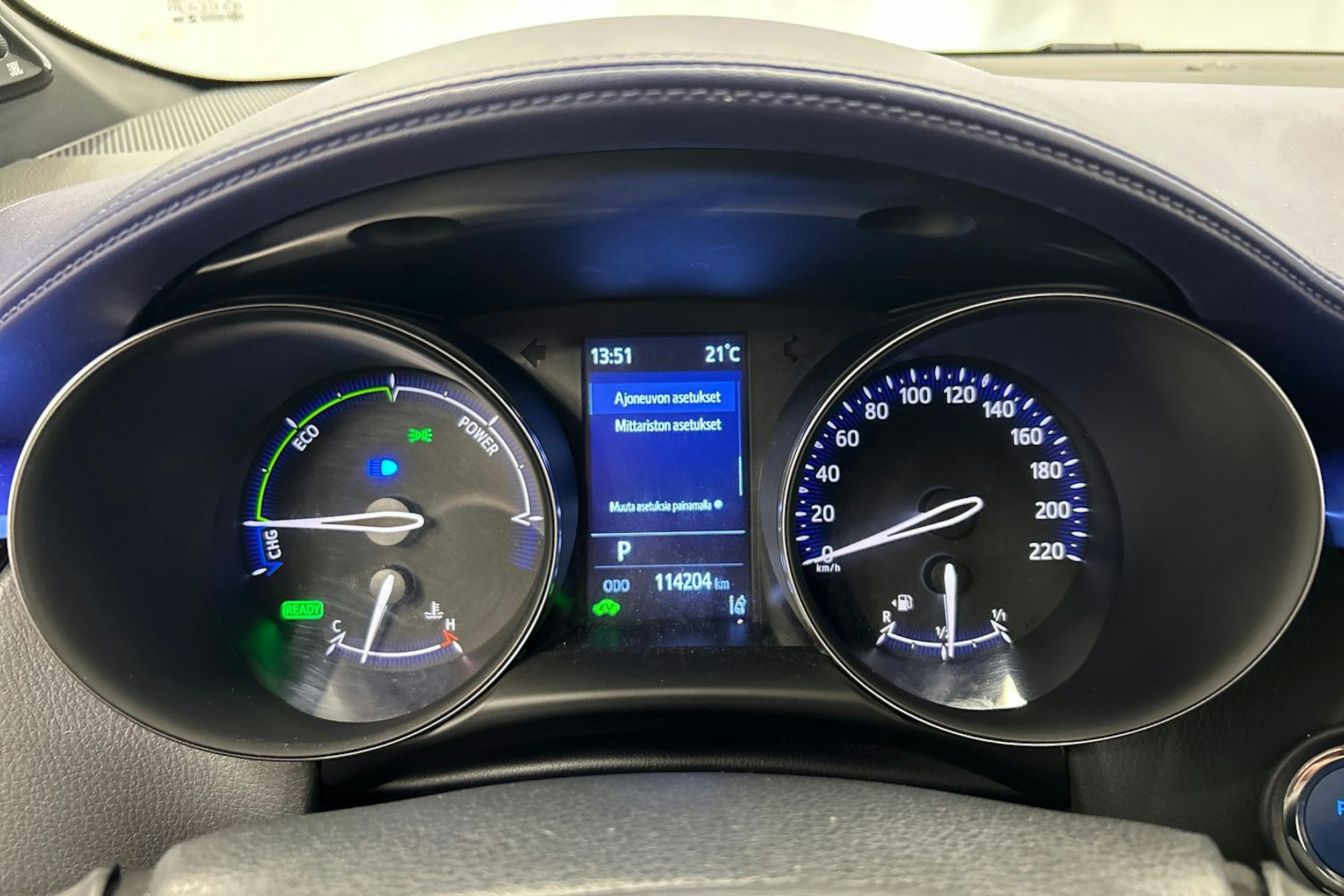 valkoinen Toyota C-HR 2020 kuva 19.